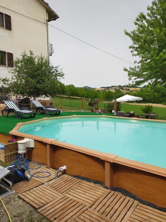 Mansarda Viti - Sguardo Su Frontone - Apartamento Exterior foto