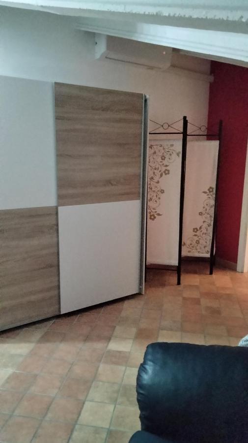 Mansarda Viti - Sguardo Su Frontone - Apartamento Exterior foto