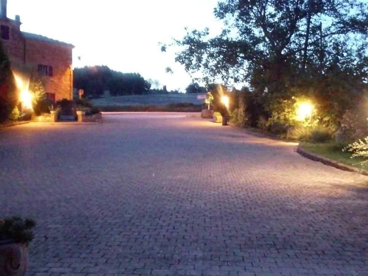 Mansarda Viti - Sguardo Su Frontone - Apartamento Exterior foto